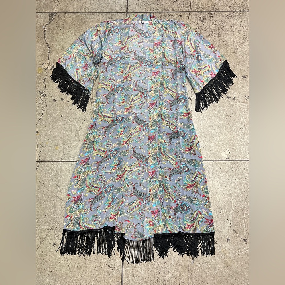 💚 2804. Gray Paisley Fringe Duster Kimono